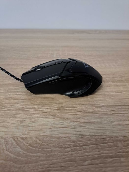 Mouse gamer em bom estado