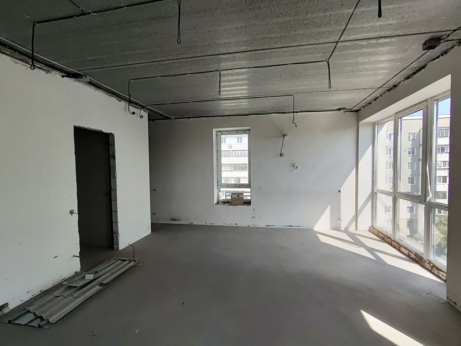 Продається дворівнева квартира в м.Васильків  з власною терасою