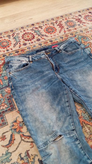 Spodnie dżinsowe dżinsy slim Reserved r. 40