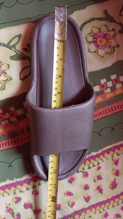 Новые шлепанцы,сланцы