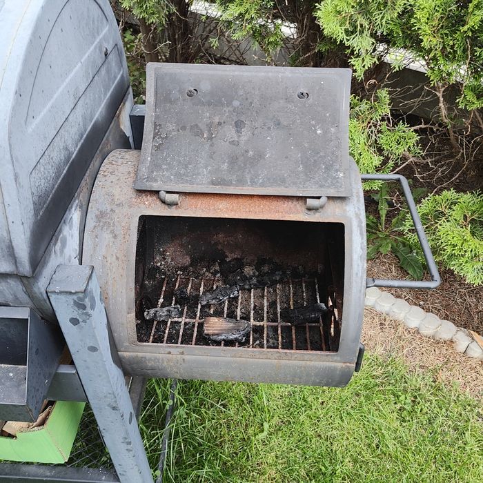 Grill wędzarnik gazowy węglowy