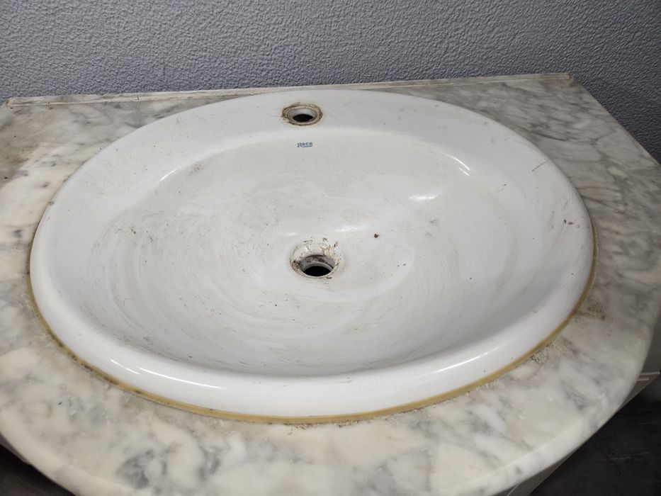 Lavatório WC com móvel