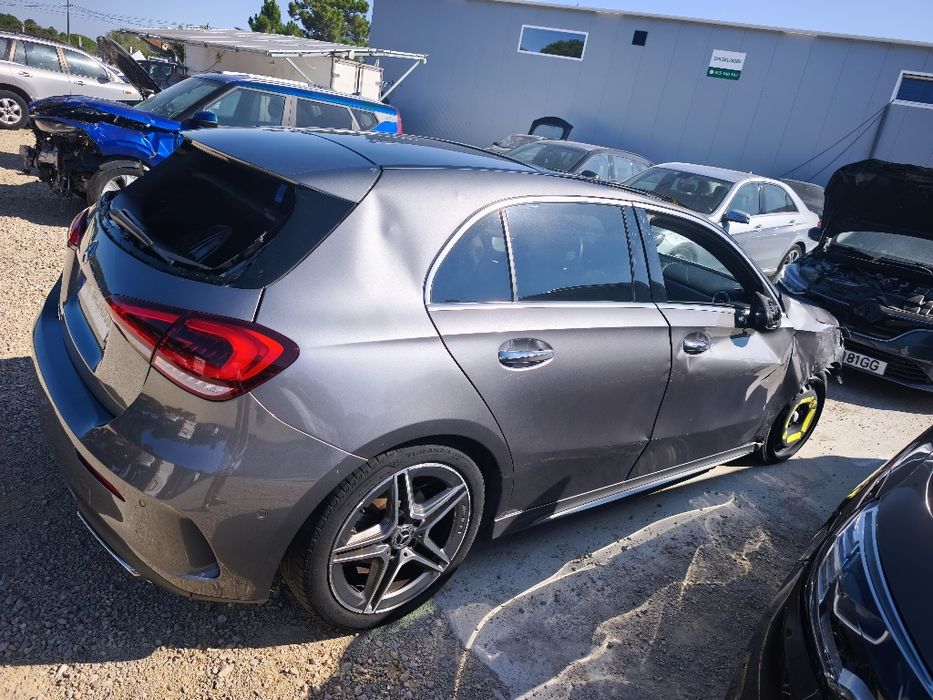 Mercedes  A  180