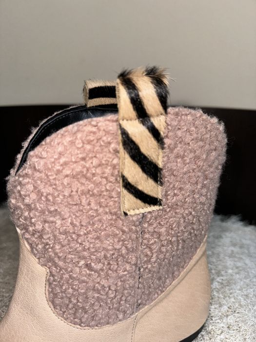 Hego’s Milano beżowe botki skóra naturalna cholewka baranek 41 zebra