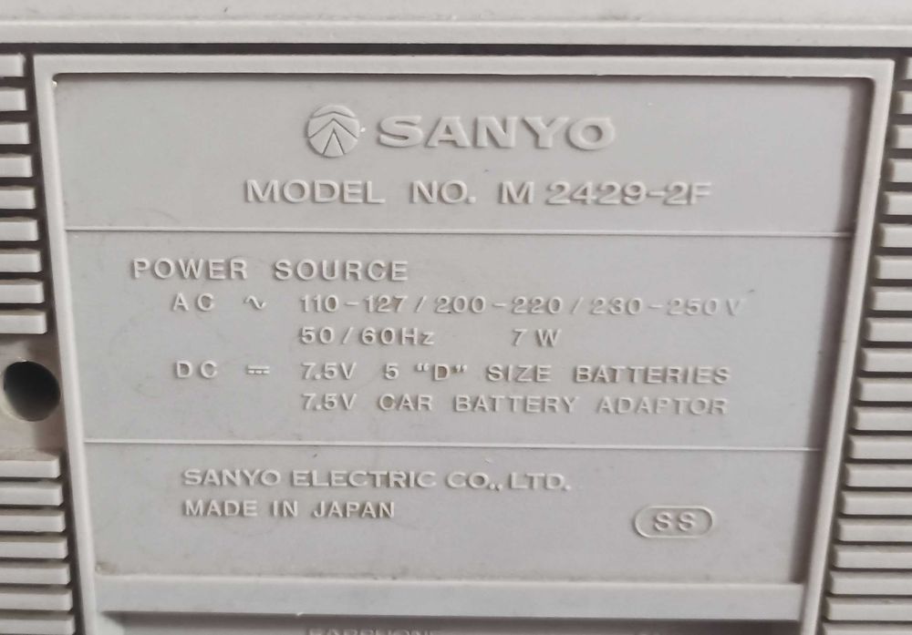 Кассетная магнитола Sanyo M2429