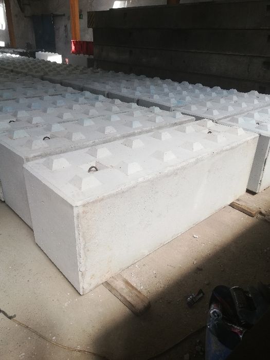 Bloki betonowe LEGO 180/60/60  300zl