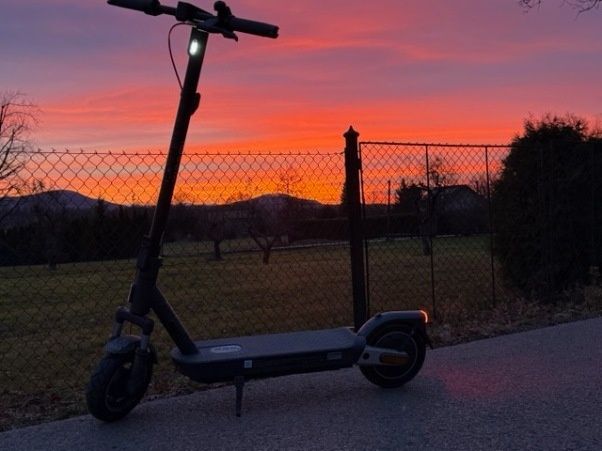 Sprzedam Xiaomi 5 pro w dobrym stanie.