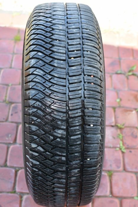 Koło 16" 5x165,1 BFGoodrich URBAN TERRAIN T/A 235/70R16 Runflat