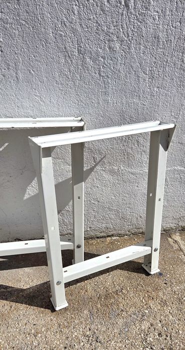 Pes fortes  para bancada de trabalho êm ferro lacado