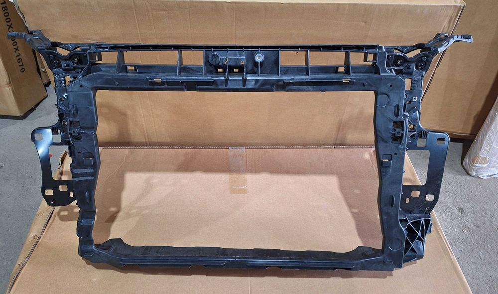 передня панель телевізор Audi Q3F3 Q580a Q74M Ауді Ку3Ф3 Ку580а Ку74м