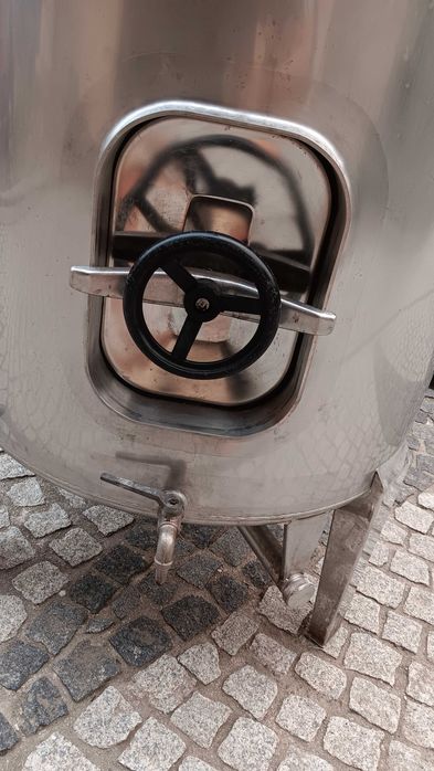 Cuba de vinho inox 550L