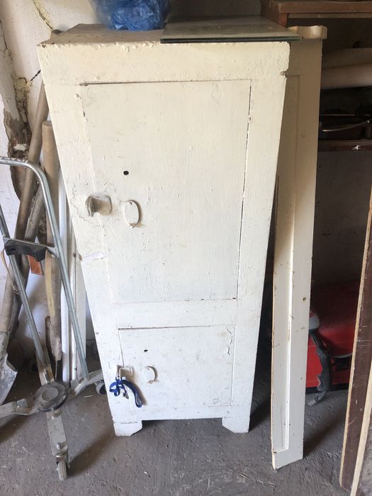 Продам сейф для різних цілей.