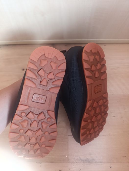 Sprzedam buty 4f