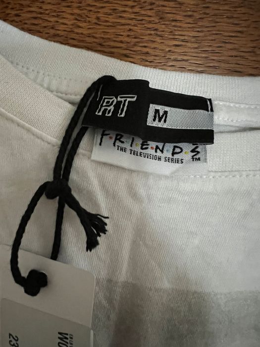 Koszulka z nadrukiem Friends xx za pół ceny