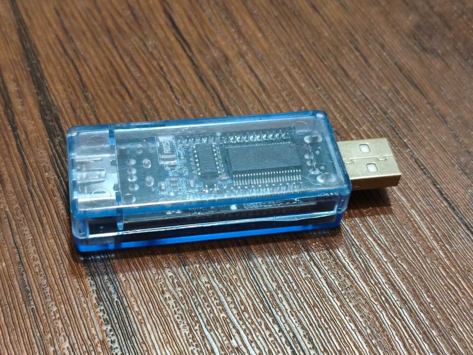 USB тестер меряет А, V, mAh