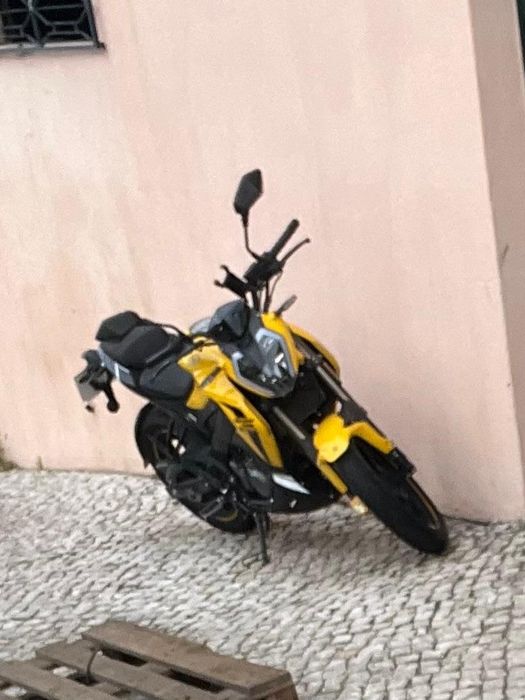 Vendo ou troco 125cc
