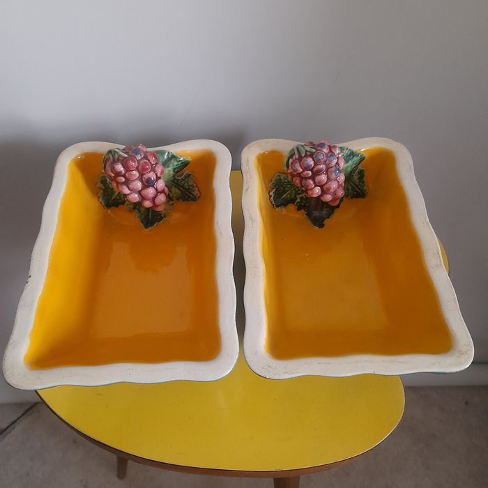 Par de recipientes em cerâmica vintage