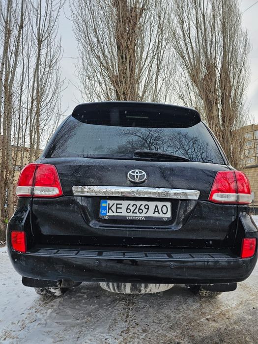 Toyota Land Cruiser 200