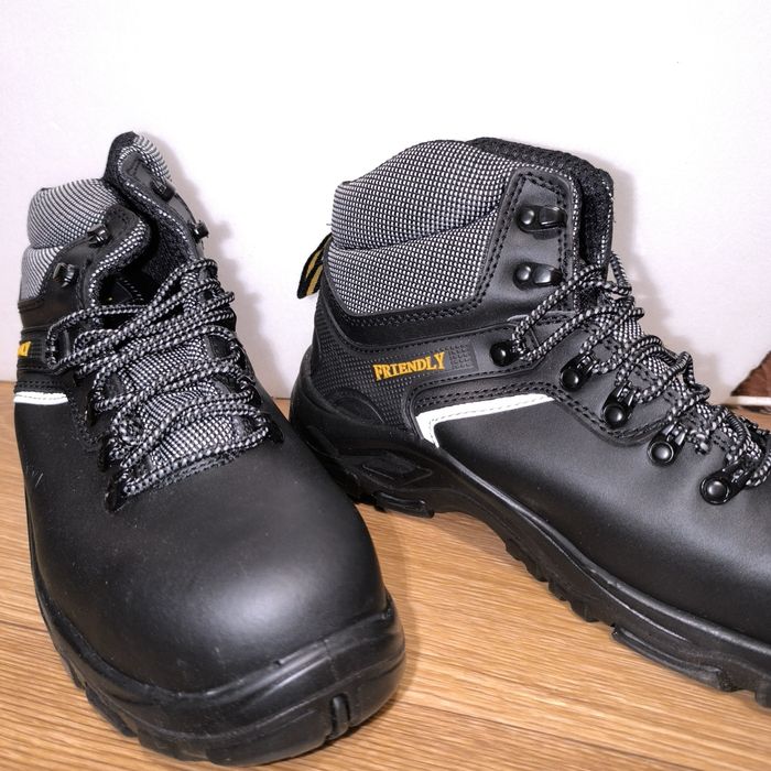 Спец взуття 43 розмір