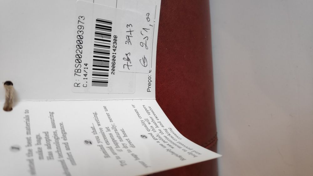 Mala em pele genuína NOVA