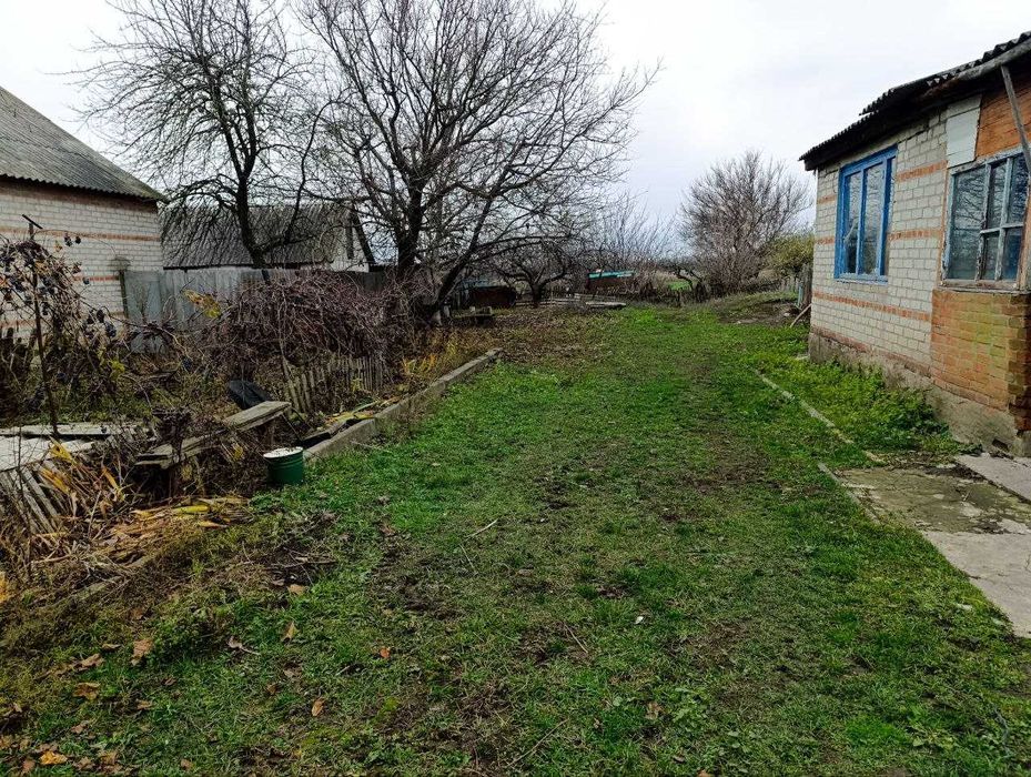 Житловий будинок. с.Серпневе.Валківський район.Харківська область