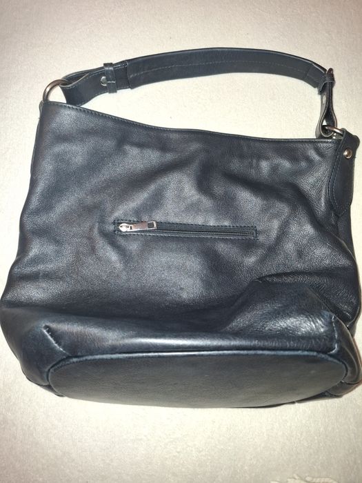 Włoska skórzana czarna torba