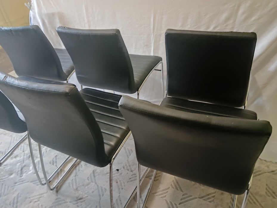 Krzesła do sprzedania