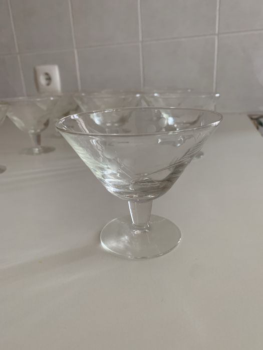 Taças muito antigas , de vidro