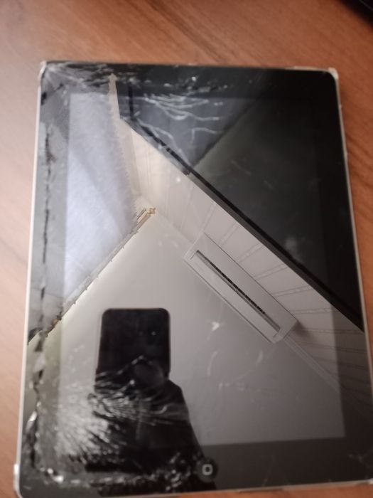 Телефоны на запчастини