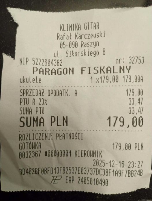 ukulele koncertowe 23