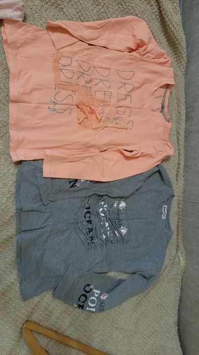 Кофтинки на довгий рукав 8-10 років.