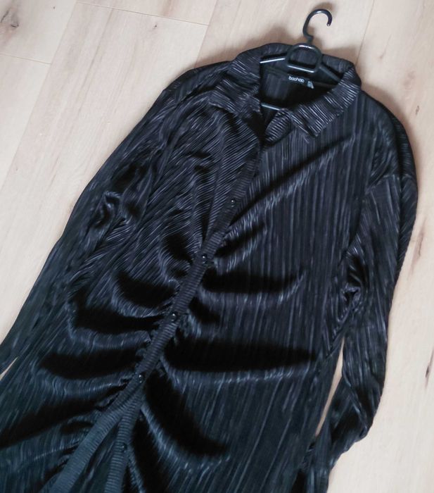 Czarna maxi plisowana zapinana sukienka plus size 54