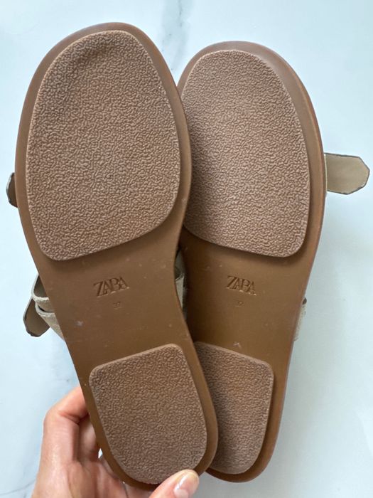 Шлёпанцы Zara 37р