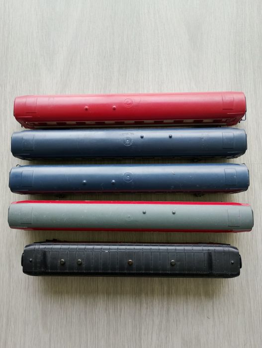 Conjunto 5 carruagens passageiros SNCF, H0 1:87