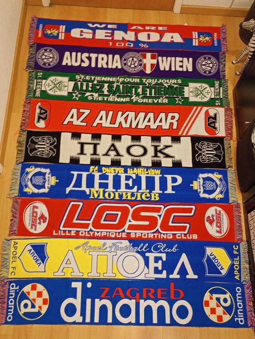 Cachecol - vários clubes de futebol internacionais novos, pede o teu!