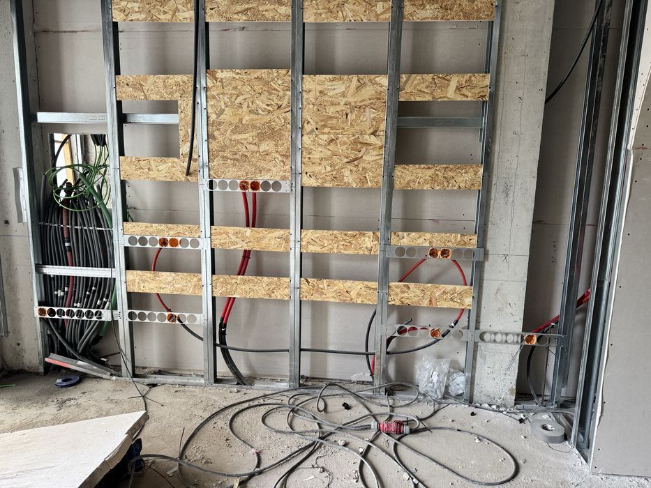 Eletricista e residencial, certificado pela DGEG , disponível 24h