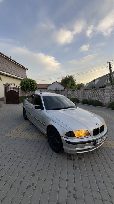Продам BMW E46.
