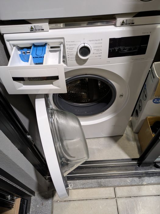 Máquina de Lavar Roupa BOSCH WAN28200ES (8Kg - 1400 rpm - Branco)