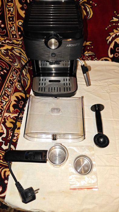 Ріжкова кавоварка еспресо Ardesto Торг