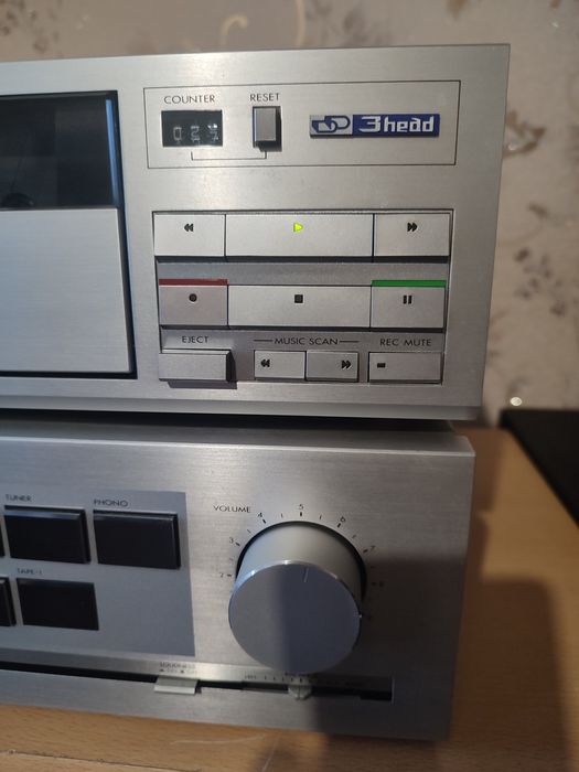 Кассетная дека JVC DD66.