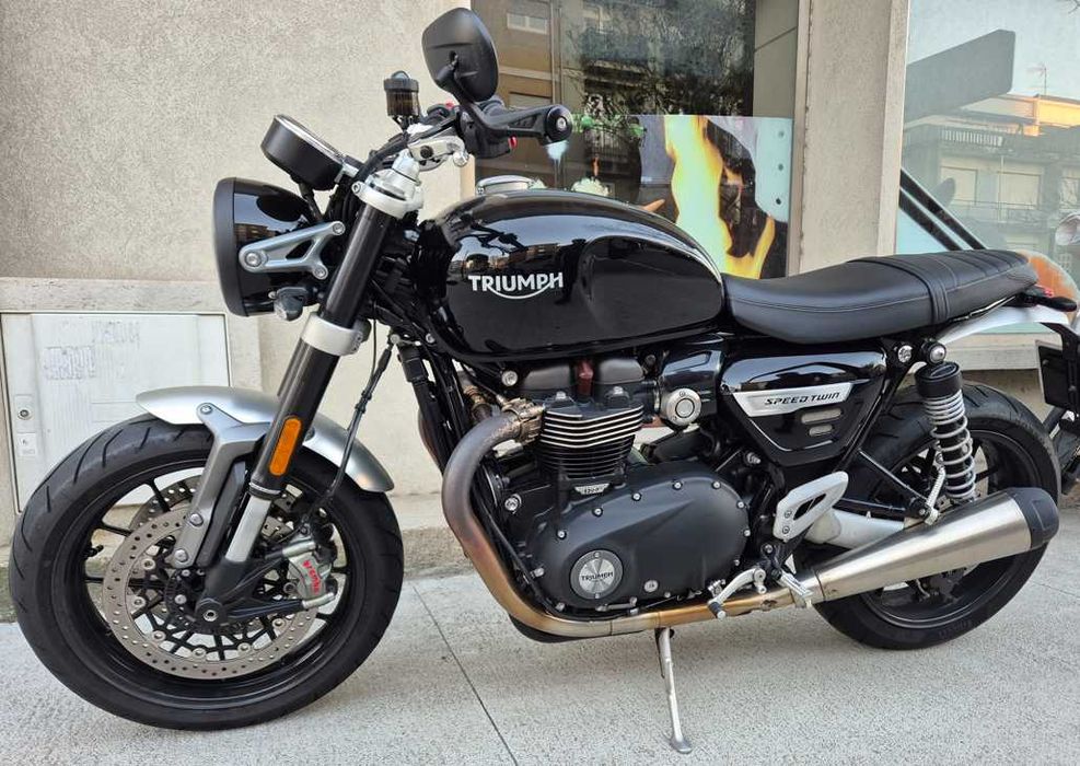 Triumph Speed Twin 1200