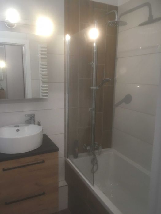 Remont , wykańczanie wnętrz  , szpachlowanie , malowanie , łazienki