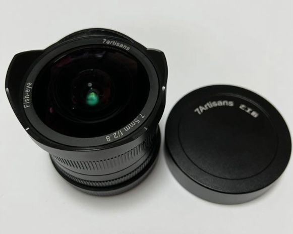 7artisans 7.5mm 2.8 Fuji X mount como NOVA