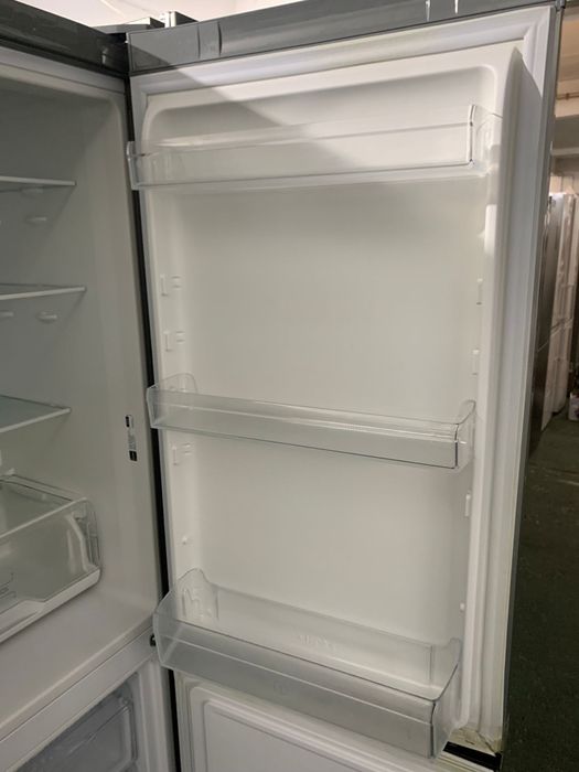 frigorifico indesit combinado cinza