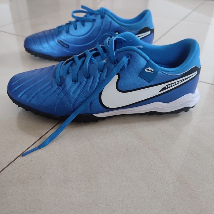 Buty piłkarskie turfy NIKE 42/26,5cm