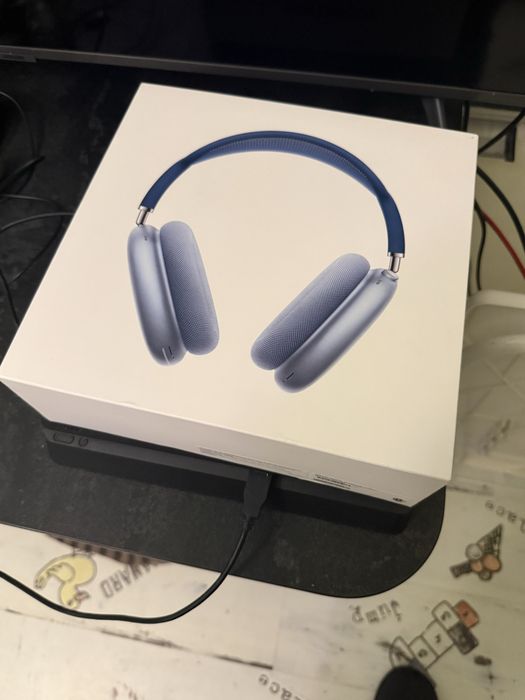 Apple AirPods Max Sky Blue нові, повна комплектація