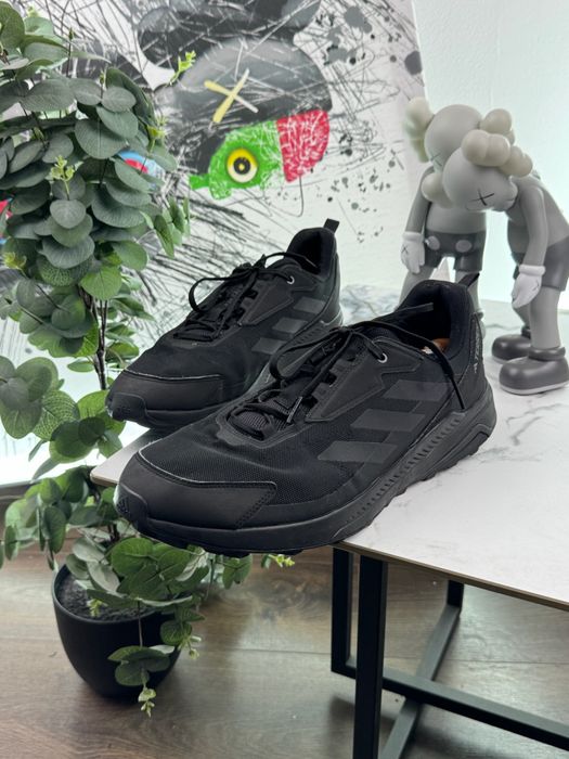 Кросівки Adidas Terrex 50.5 розмір Е9843
