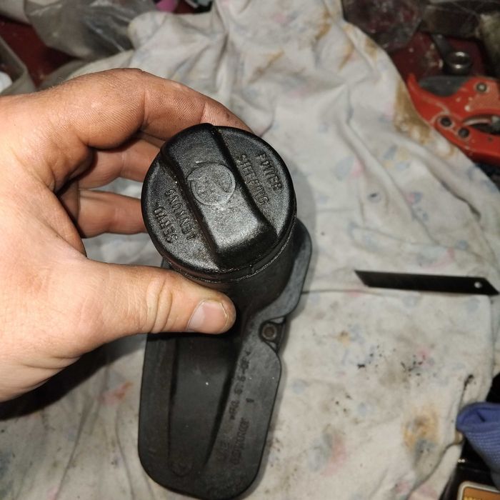 Бачок для гур гольф 3 вольтсваген