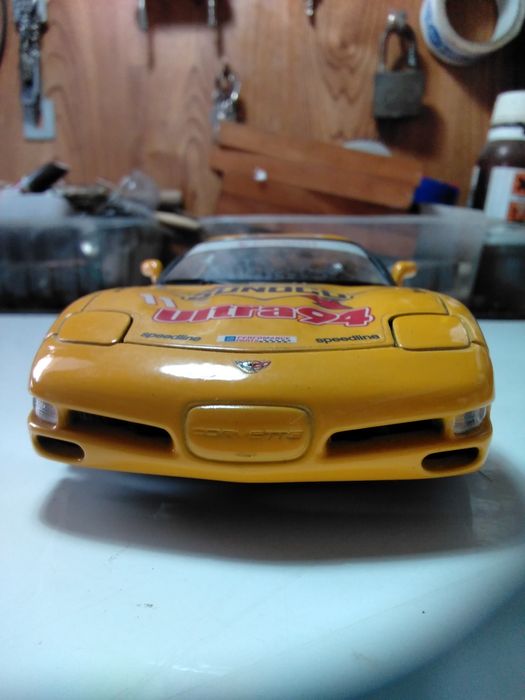Burago - Chevrolet Corvette  1/24