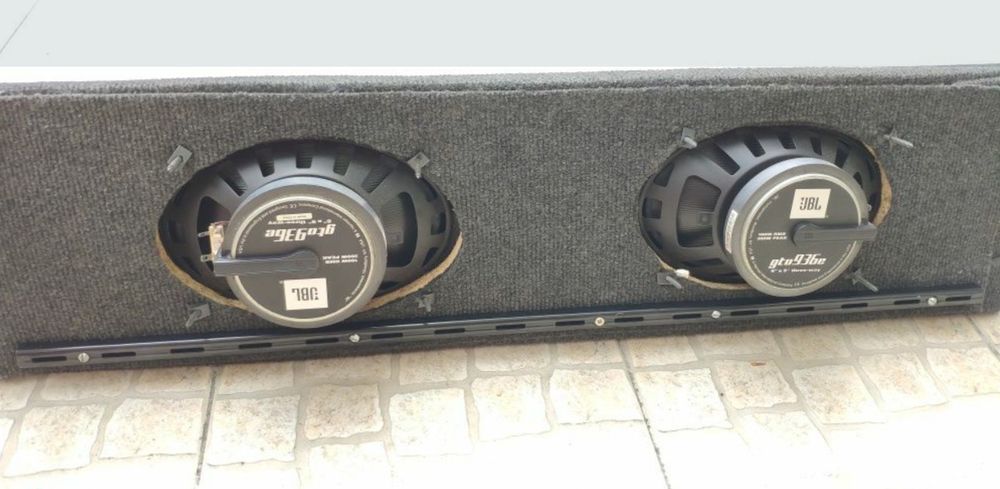 Altifalantes JBL Gto936e (inclui suporte para SEAT IBIZA 6L)